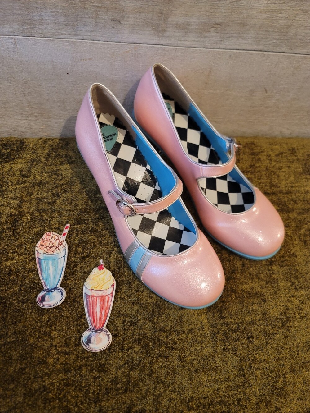 Hot Chocolate Design Icecream Heels - Picture 2 of 6